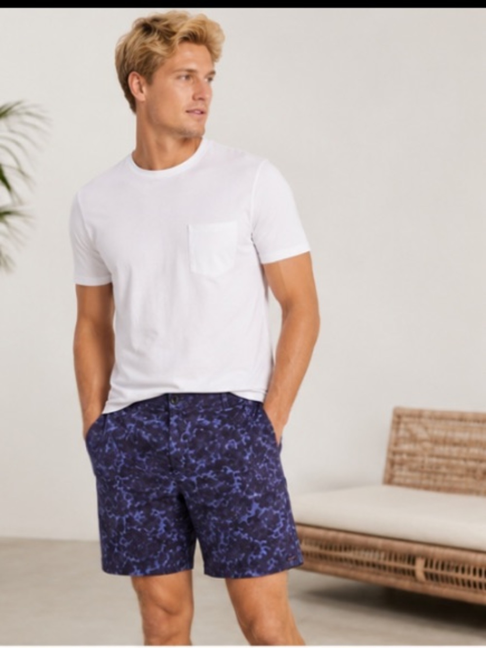 Good Man Brand Mens Blue Camo Shorts XL 9” Inseam Stretch Flat Front